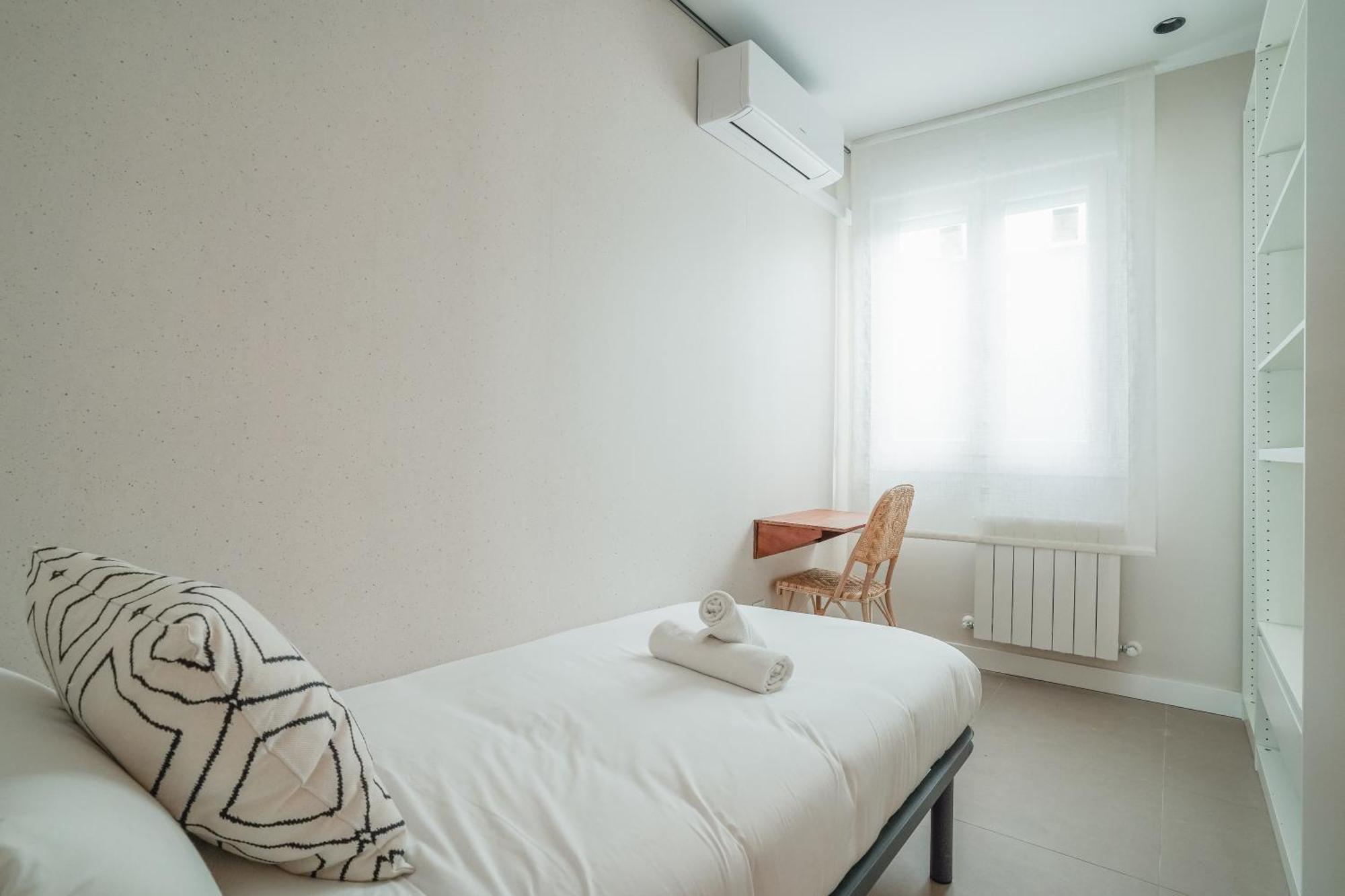 Modern Apartment-2Bedrooms 1Bath-Cuatro Caminos 马德里 外观 照片