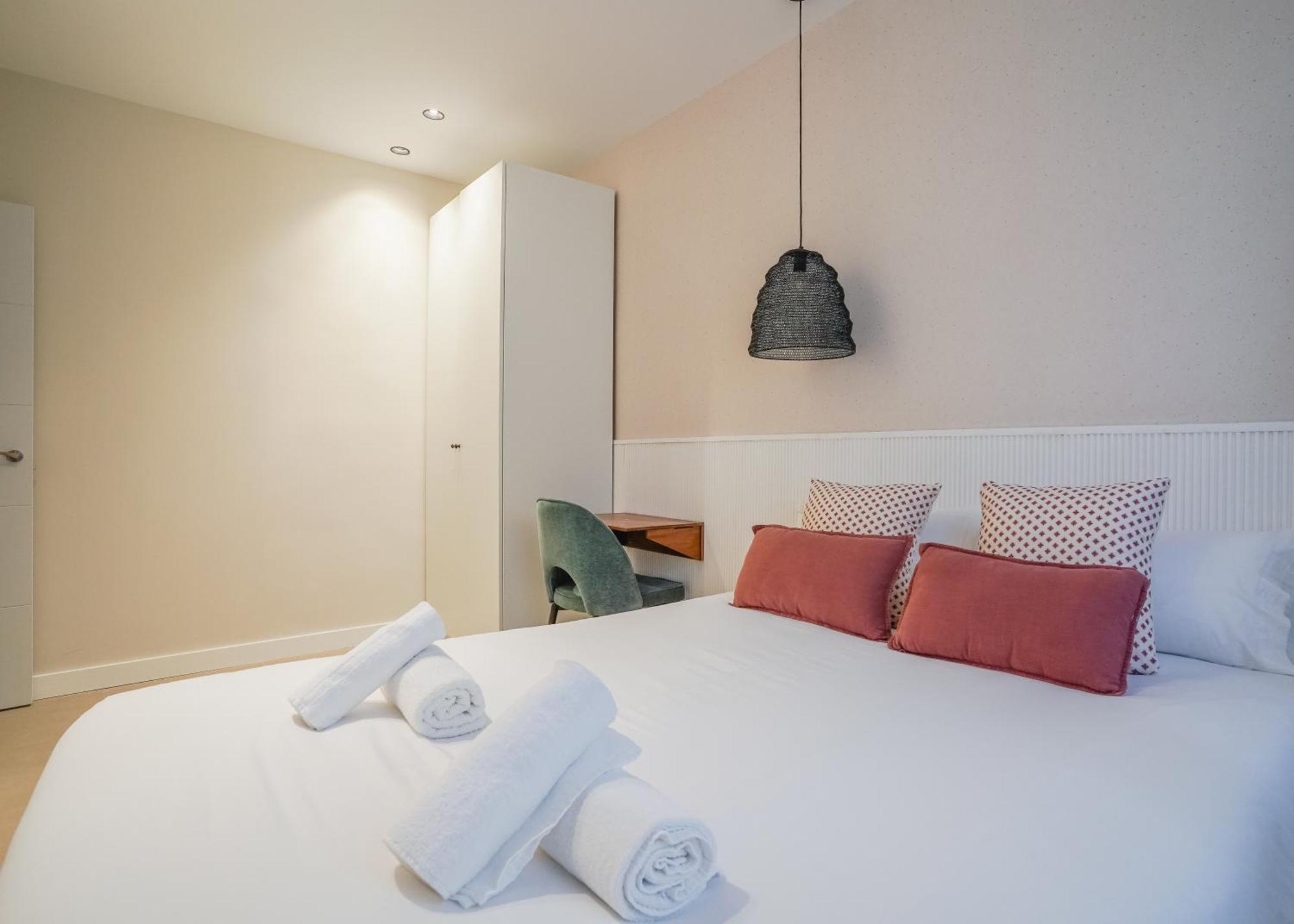 Modern Apartment-2Bedrooms 1Bath-Cuatro Caminos 马德里 外观 照片